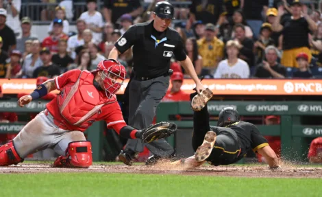 Jones, Mangum do their job to help Bucs get another win